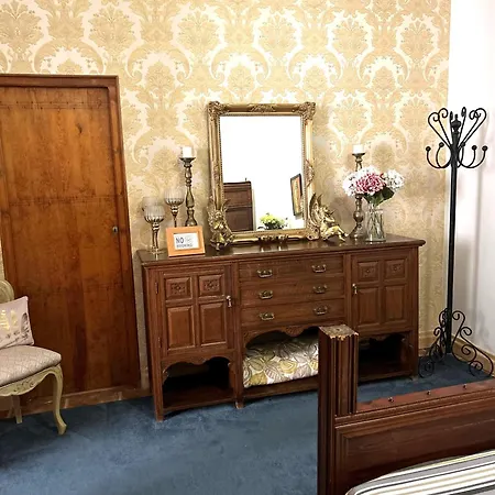 Couette-café Grande 4*